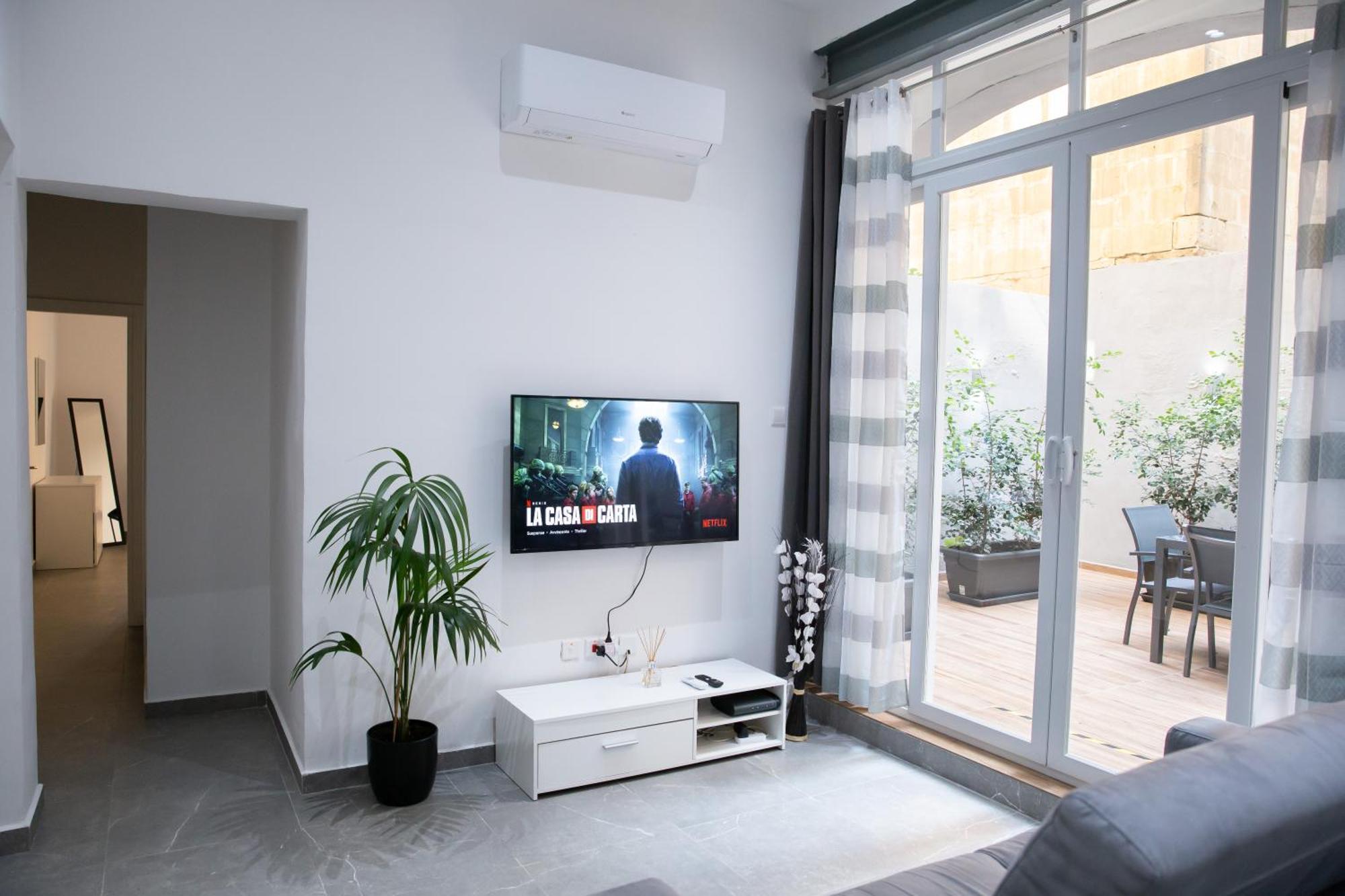Valletta Waterfront Backyard Flat By Arcobnb Floriana Zewnętrze zdjęcie